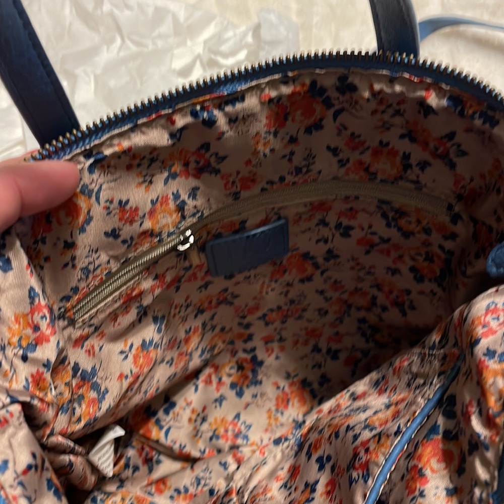 Purse - Picture 2 of 4